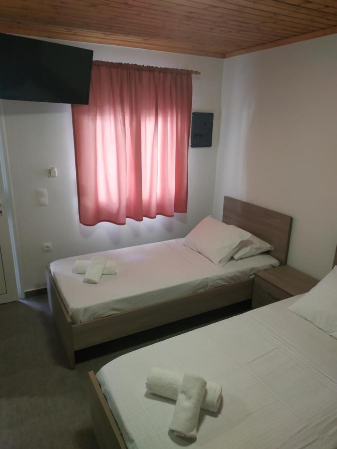 Agelikis' Apartments Nea Kallikrateia Екстер'єр фото