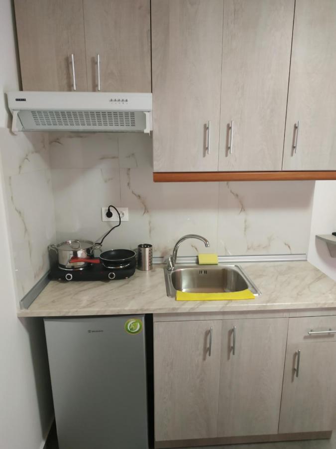 Agelikis' Apartments Nea Kallikrateia Екстер'єр фото
