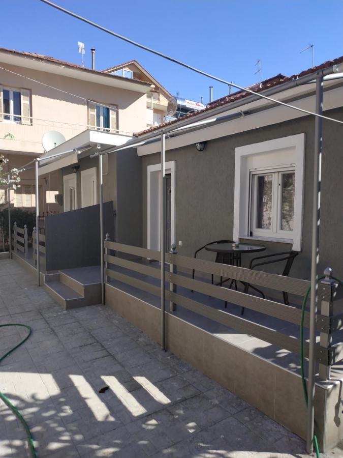 Agelikis' Apartments Nea Kallikrateia Екстер'єр фото