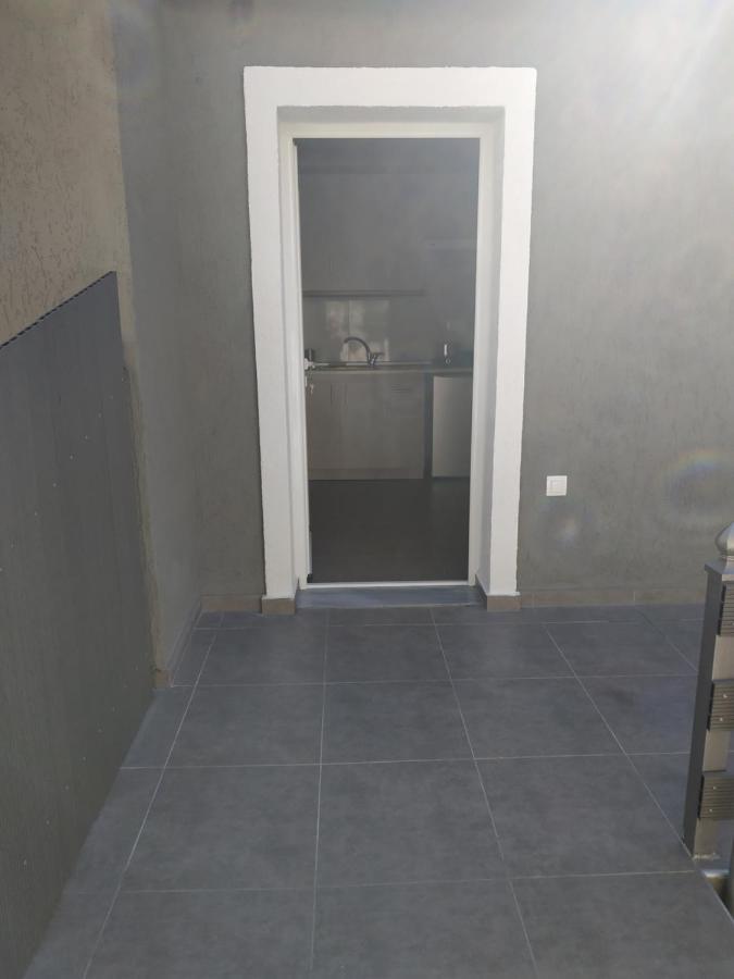 Agelikis' Apartments Nea Kallikrateia Екстер'єр фото